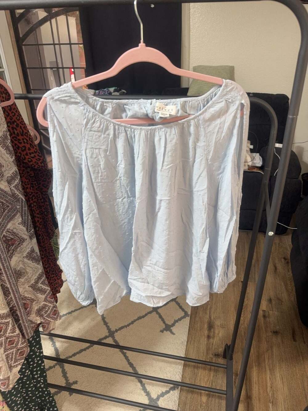 Velvet by Graham & Spencer baby blue XS bubble sleeves